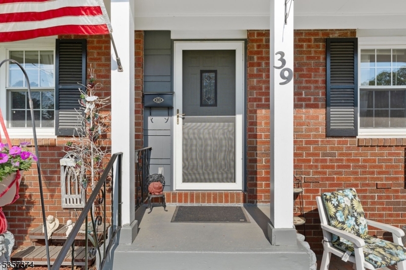 39 Circle Dr