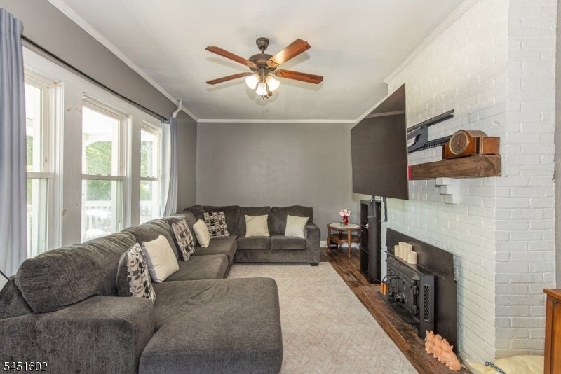 6 N Mount Olive Rd