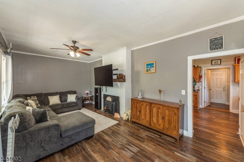 6 N Mount Olive Rd