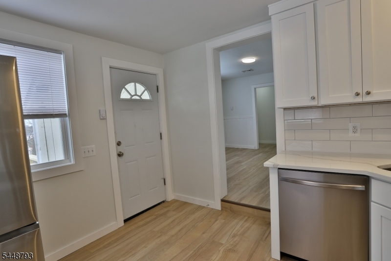 55 Beaver Ave Apt 1