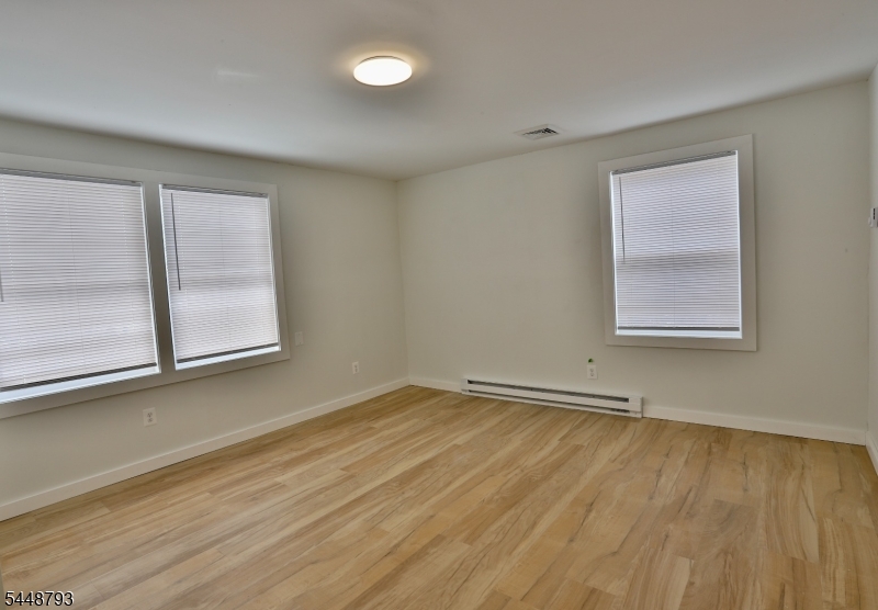 55 Beaver Ave Apt 1