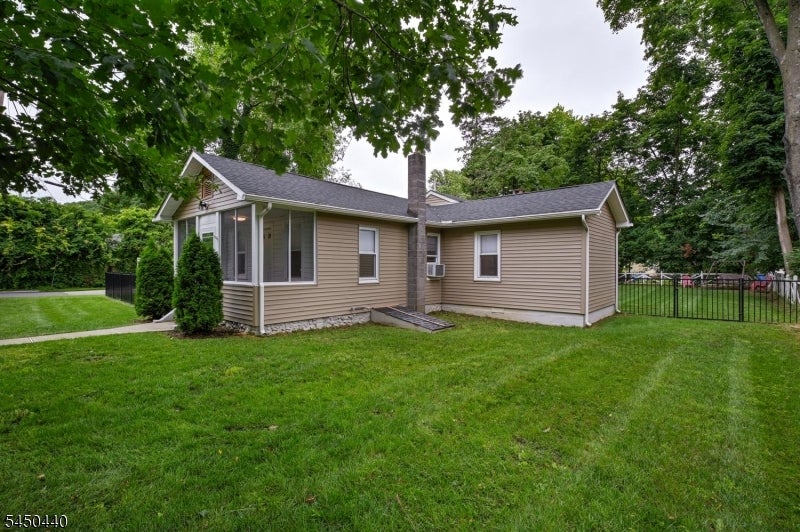 87 Doty Rd