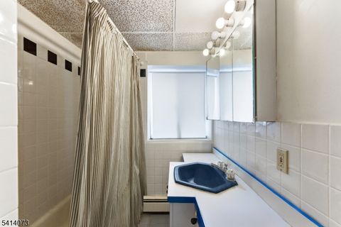 2455 3Rd St Fort Lee Boro NJ 07024