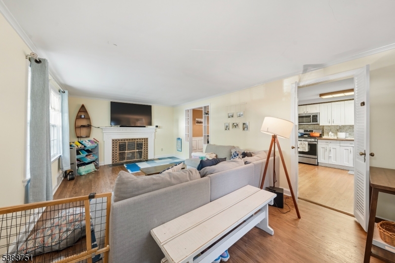 68 Colfax Rd