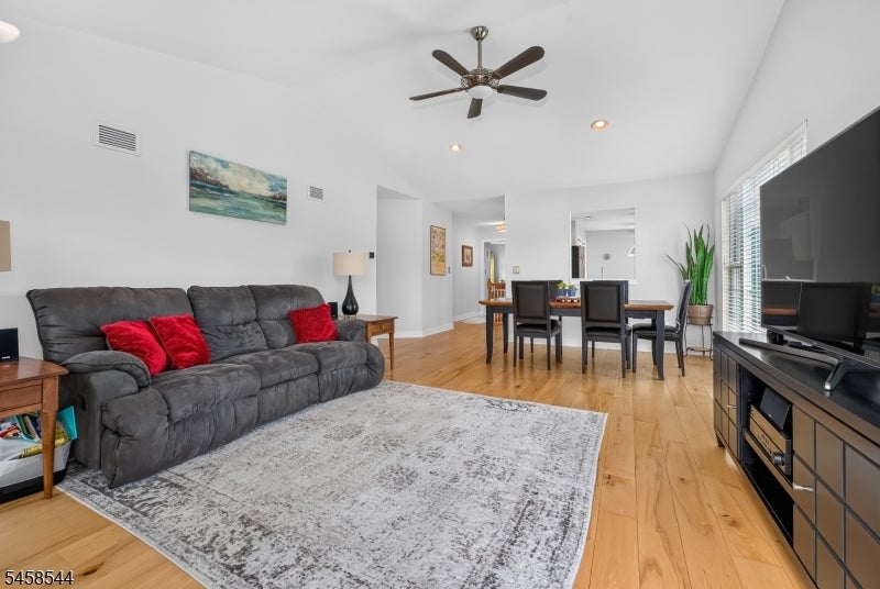 195 Teasel Court