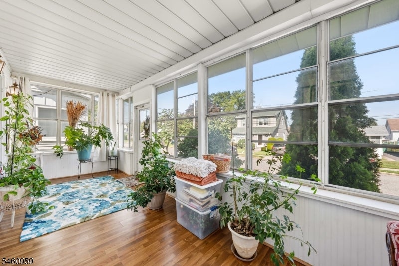 3 Fairview Ave