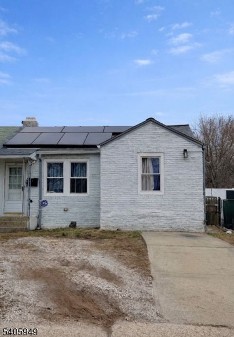 13 Merritt St Jersey City NJ 07305