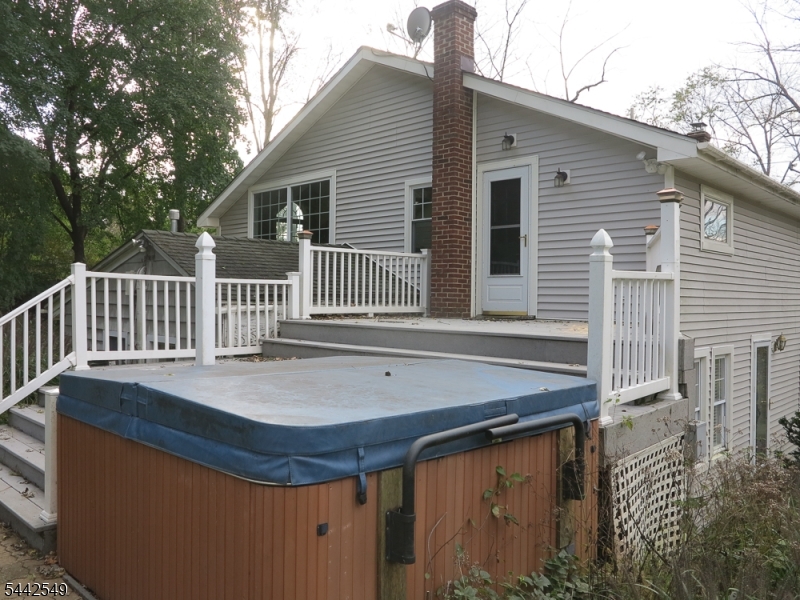 20 Musconetcong River Rd