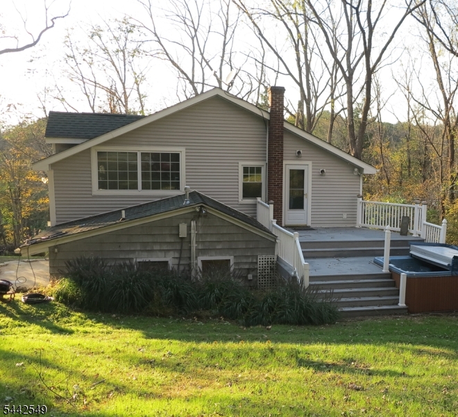 20 Musconetcong River Rd