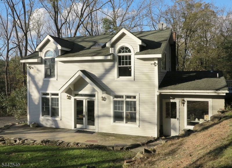 20 Musconetcong River Rd