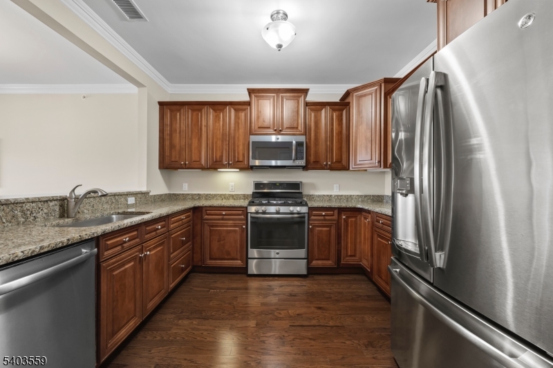 6310 Veterans Dr 6310