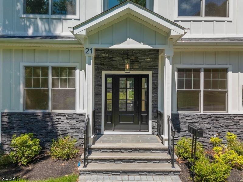 21 Maplewood Dr
