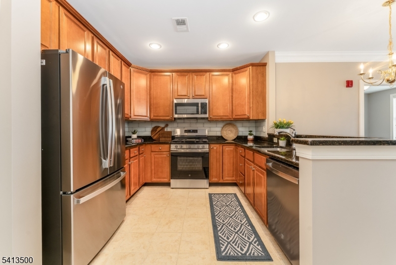 469 Victoria Drive 469