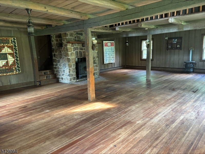 221 Schooleys Mountain Rd
