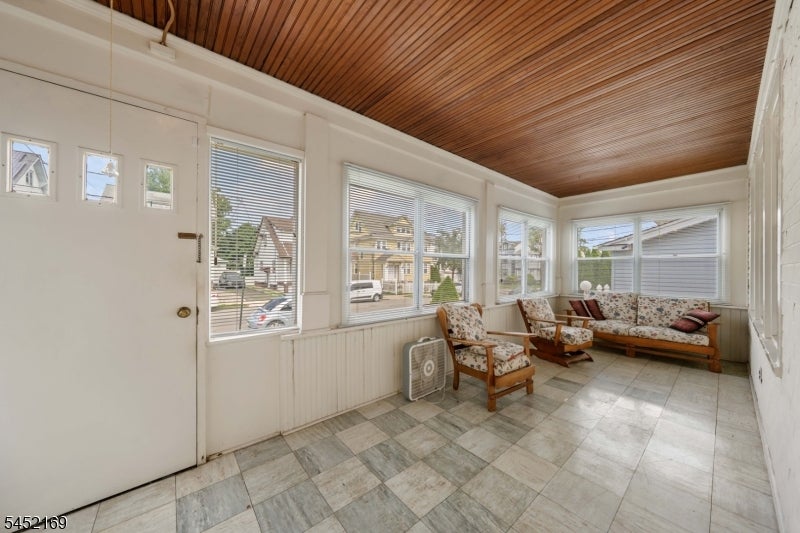 710 Bailey Ave