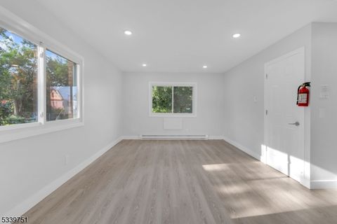 557 S Broad St B3 Elizabeth City NJ 07202