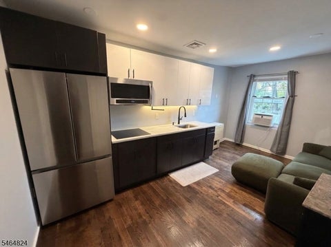 Photo for 355 S 11Th St 3