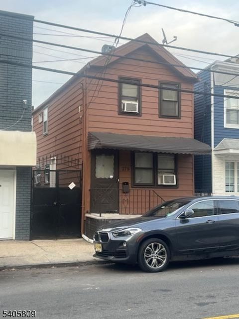 279 New York Ave Newark City NJ 07105