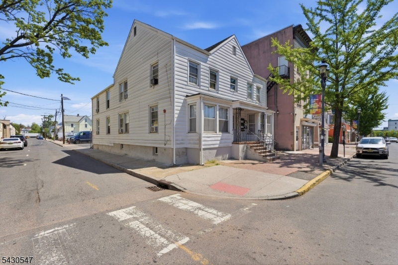200 Somerset St