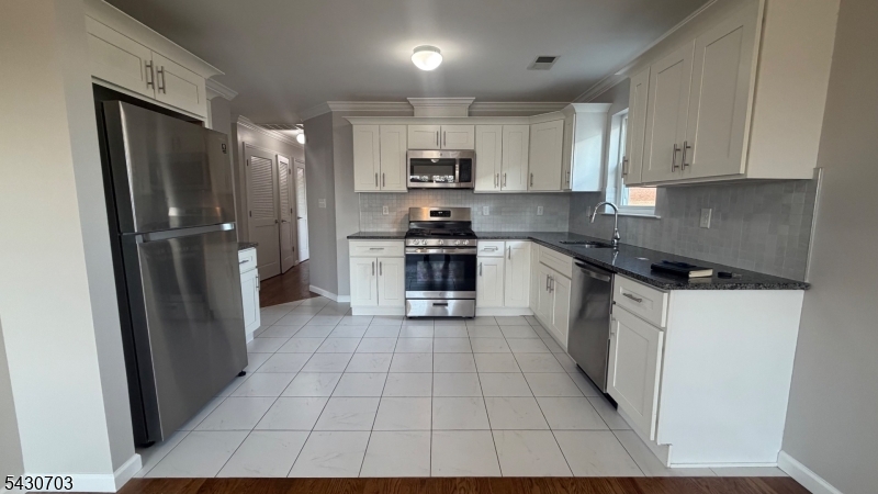 234 Palmer St 2