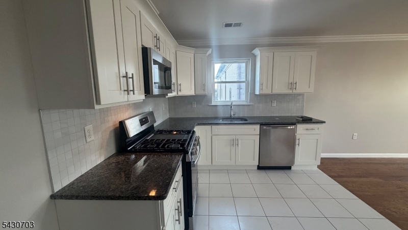 234 Palmer St 2