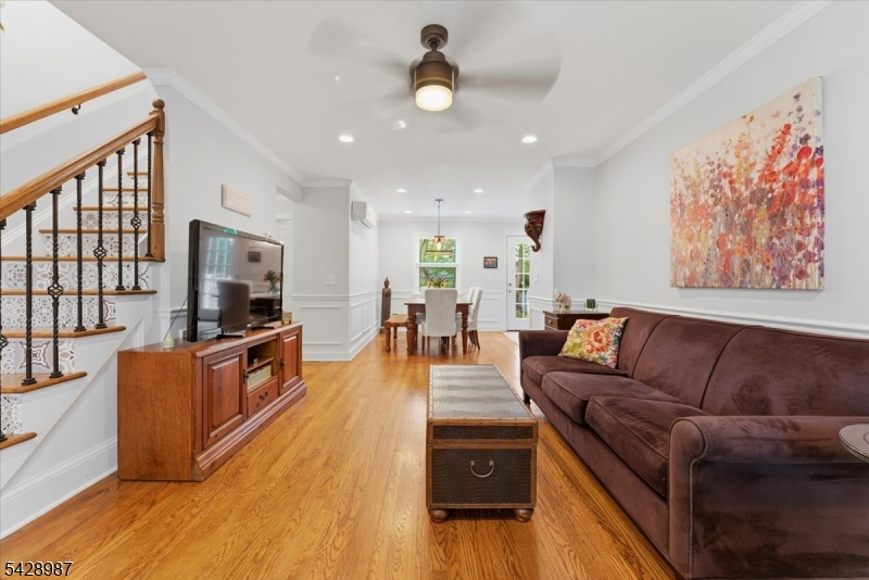 15 Van Buren Ave