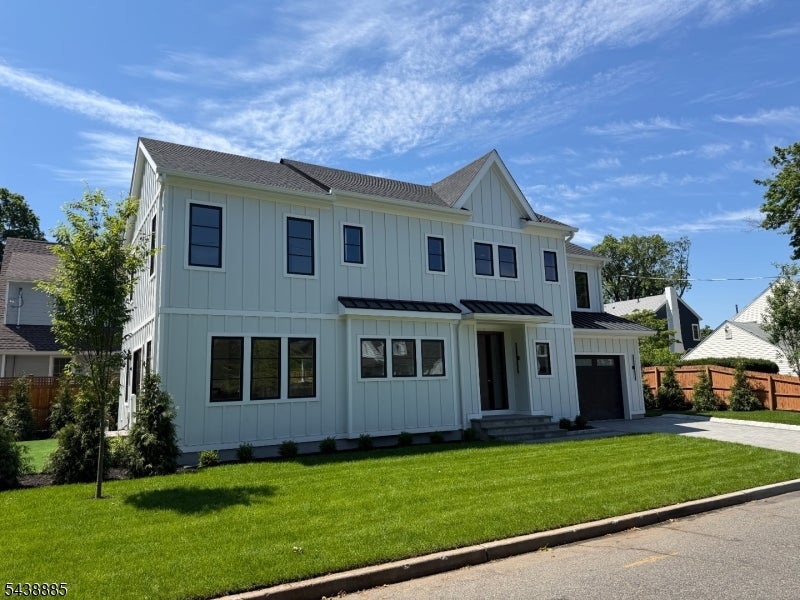 2 Pleasant Ave