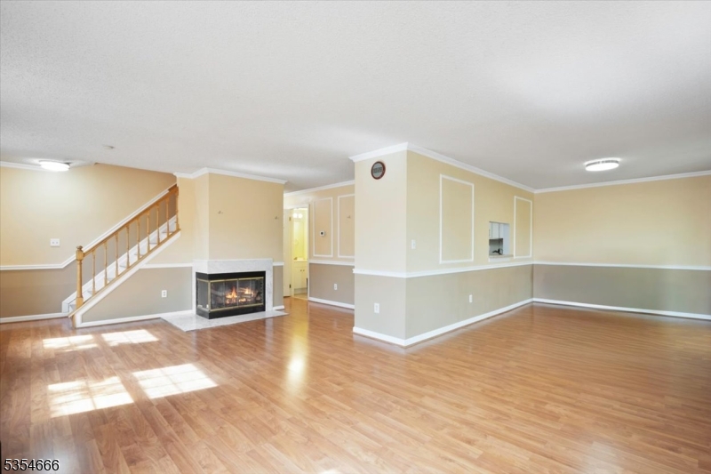 12 Rider Ct