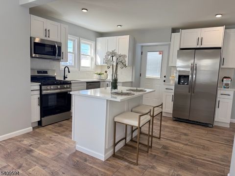 720 Bordentown Ave South Amboy City NJ 08879