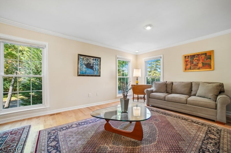 95 Giordano Dr