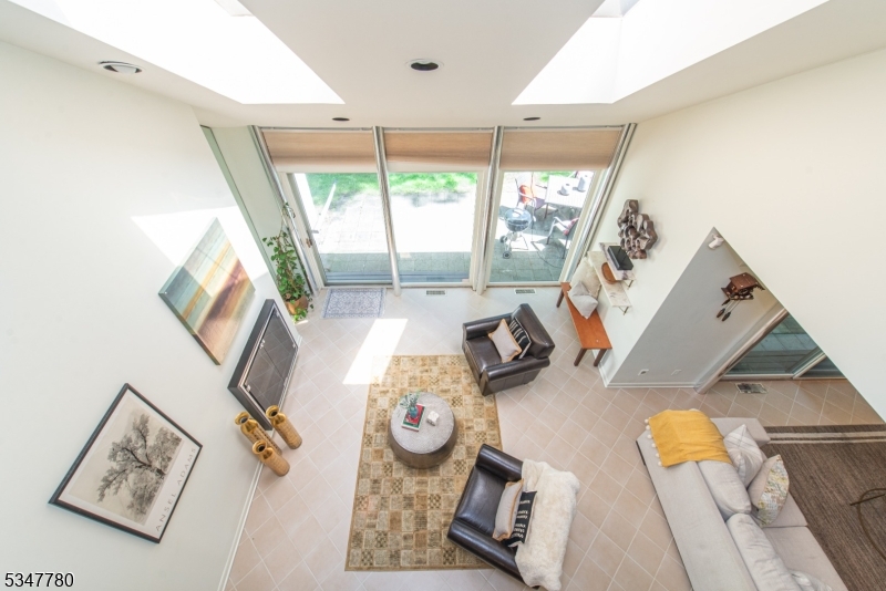 204 Barringer Ct