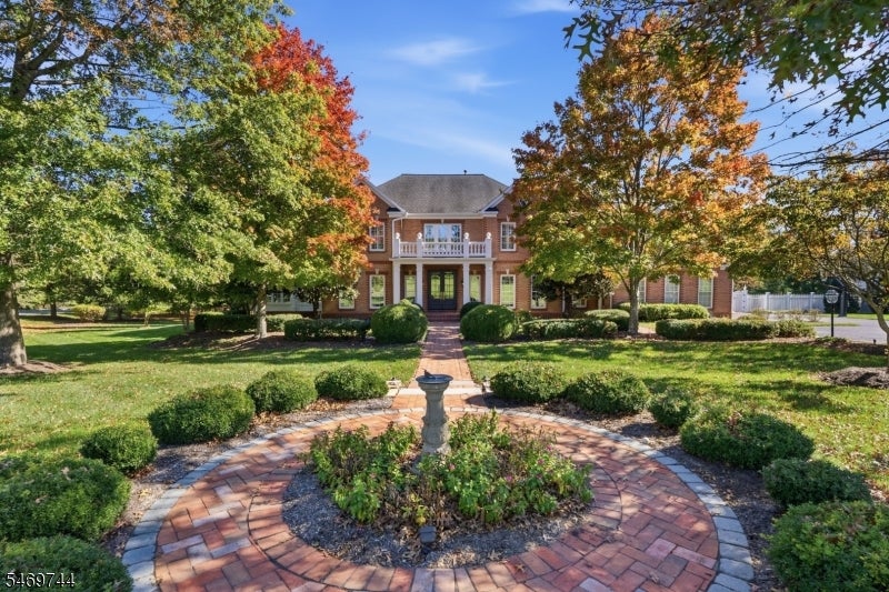 1 Buckeye Ln