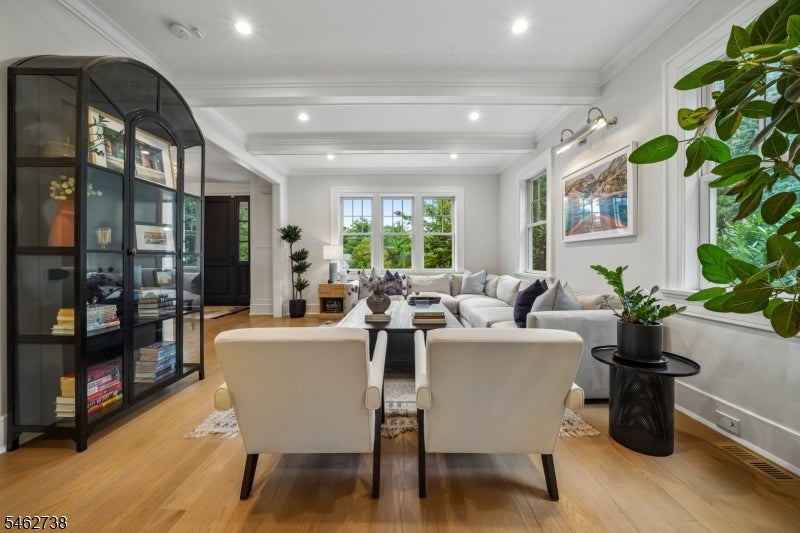 23 WOODFIELD DRIVE