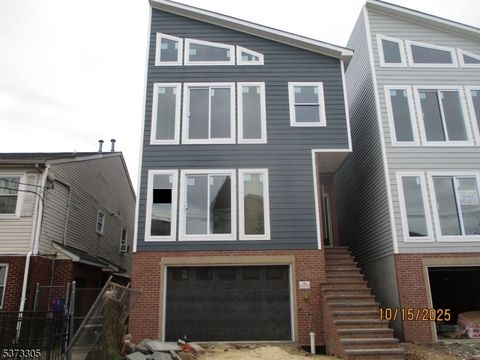 436 S 11Th St Newark City NJ 07103