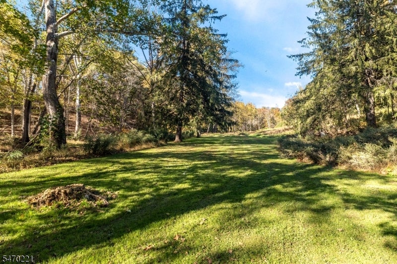 275 Creek Rd