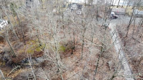 68 W Shore Dr Newton Town NJ 07860
