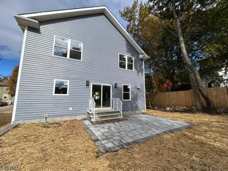 120 Addison St