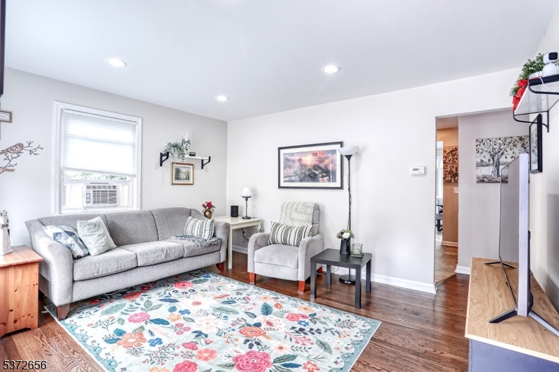 25 Parker Ave