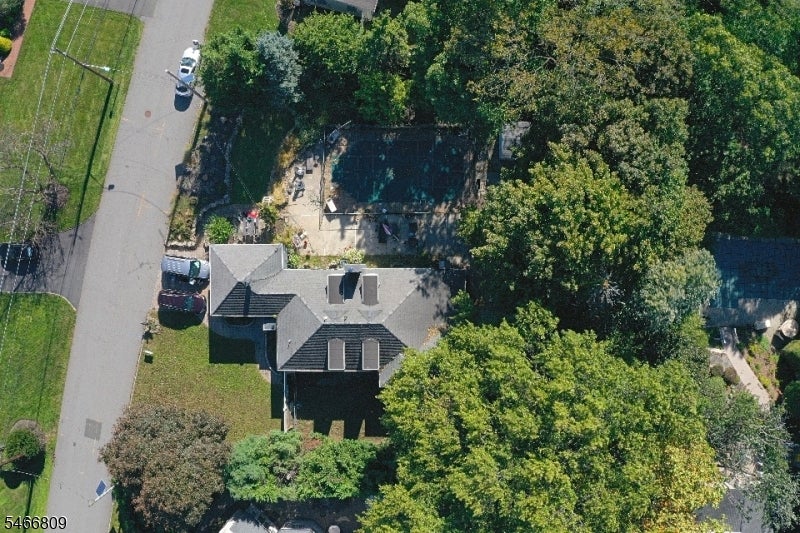 110 Kingwood Dr