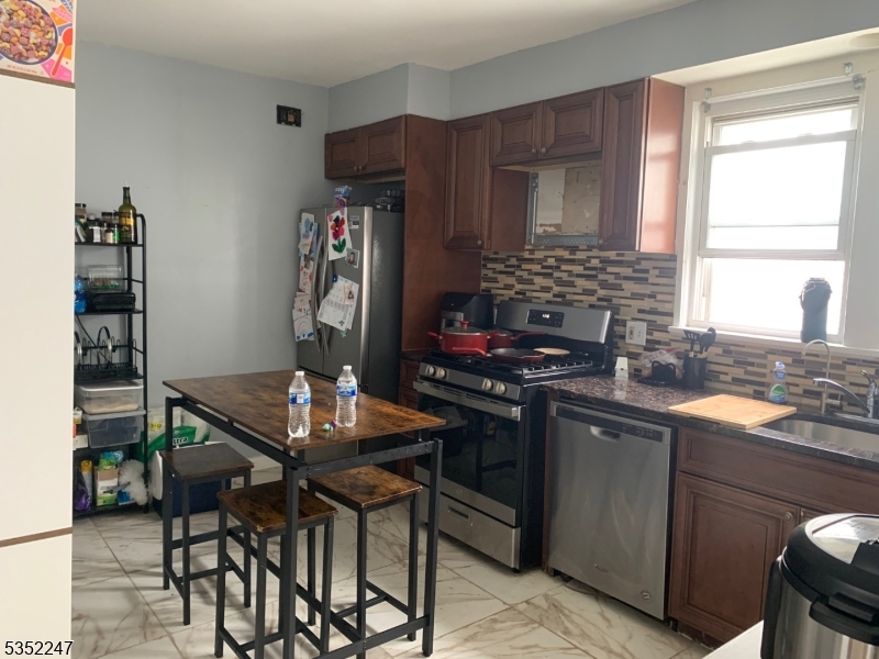 13 Boyden Pkwy