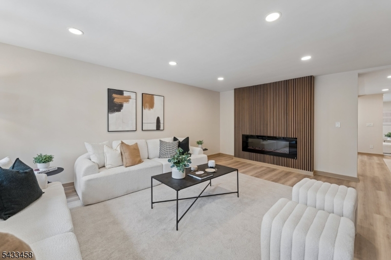 15 Elberta Rd