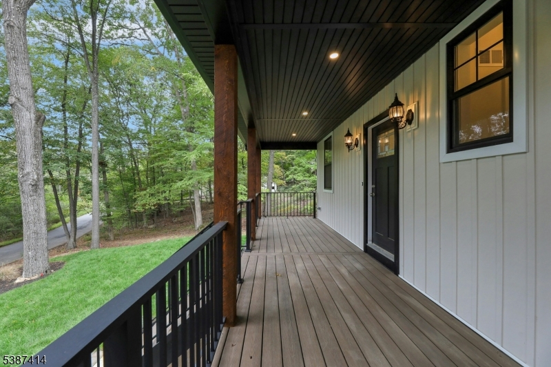 34 E Glen Rd