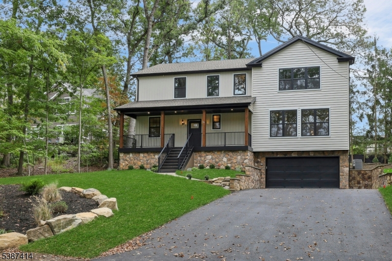 34 E Glen Rd