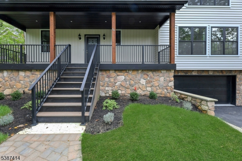 34 E Glen Rd