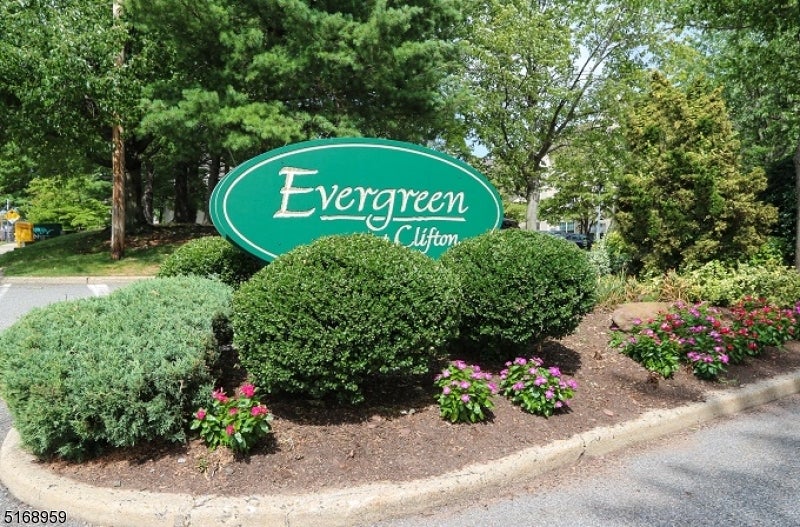 29 Timber Dr 69