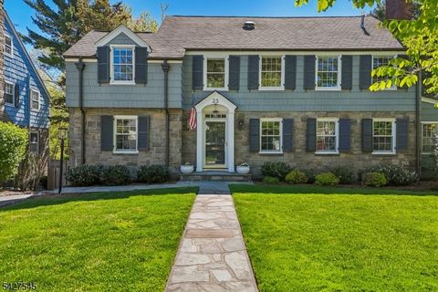 23 Greenview Way Montclair Twp. NJ 07043
