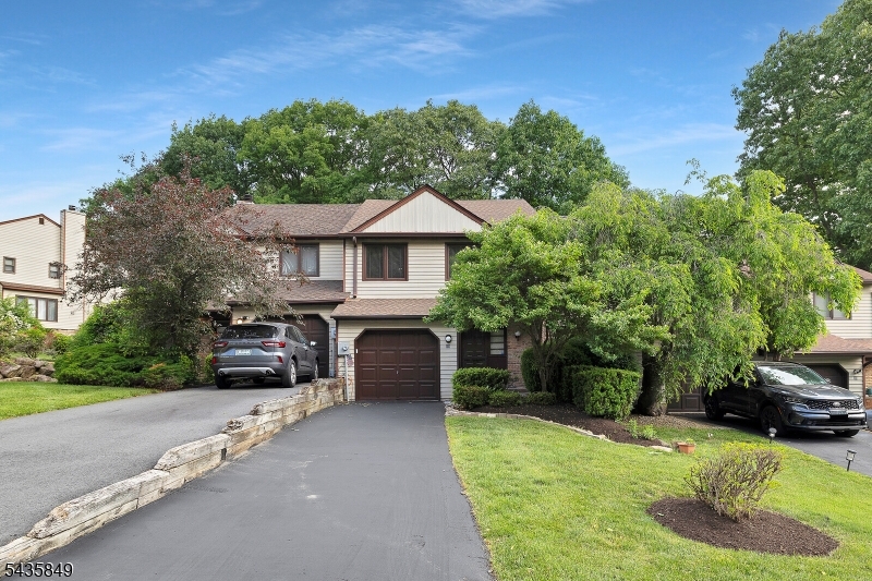 89 Stockton Ct