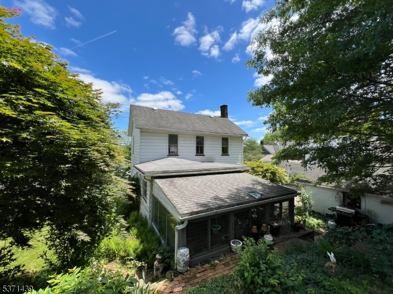 289 Main St