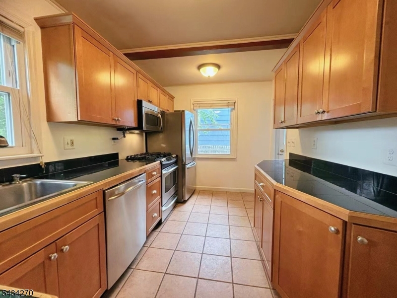 174 N Passaic Ave