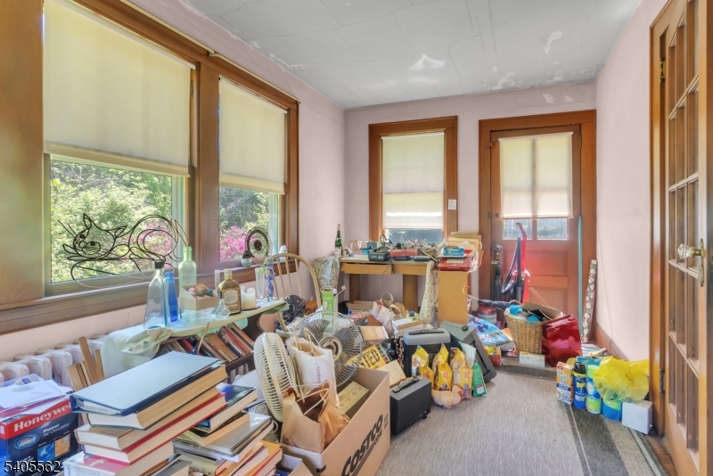 37 White Hall Rd